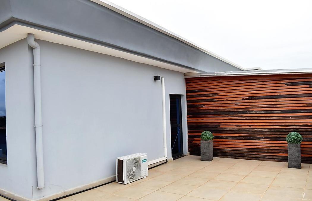 Residence L'Ecrin Yaoundé Екстериор снимка