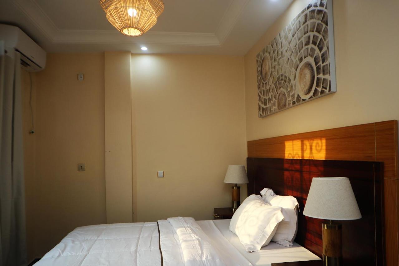 Residence L'Ecrin Yaoundé Екстериор снимка
