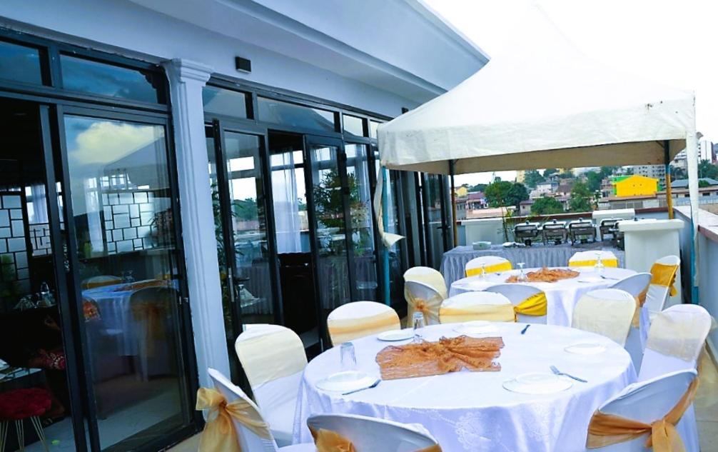 Residence L'Ecrin Yaoundé Екстериор снимка