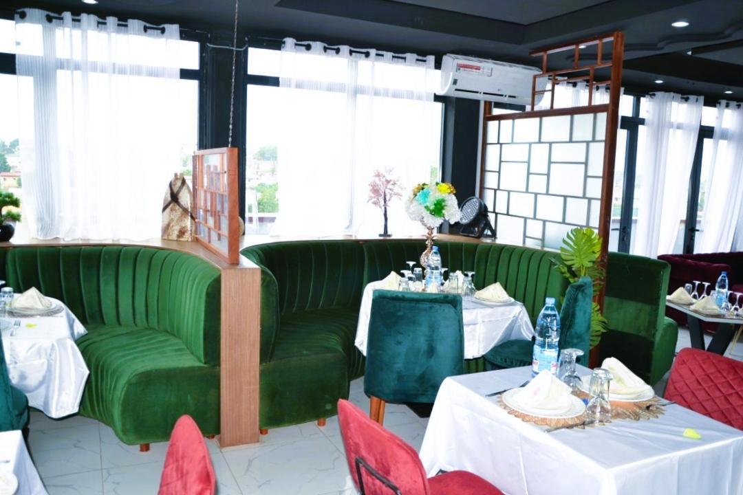 Residence L'Ecrin Yaoundé Екстериор снимка