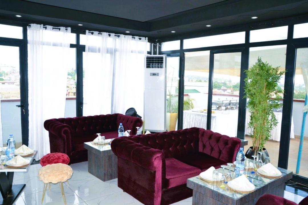 Residence L'Ecrin Yaoundé Екстериор снимка